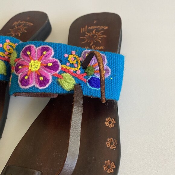 New Hand Crafted Womens Sandals Size 9 Embroidered Genuine Leather Floral Shoes - Picture 5 of 7